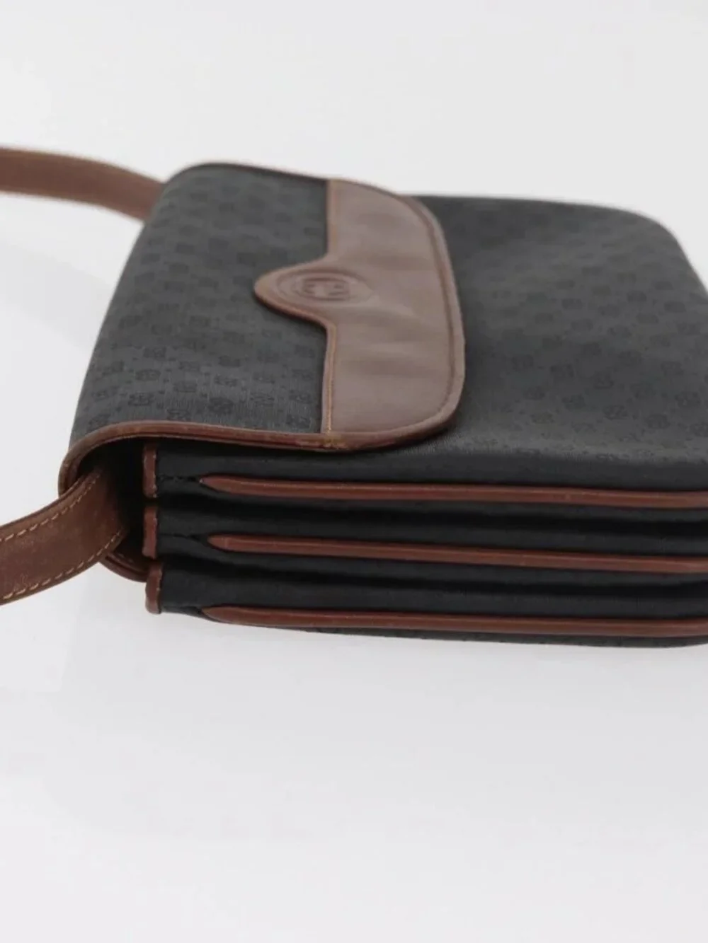GUCCI Micro GG Supreme Shoulder Bag PVC Black Gold 004 104 0024 Auth 181357 - Picture 4 of 15